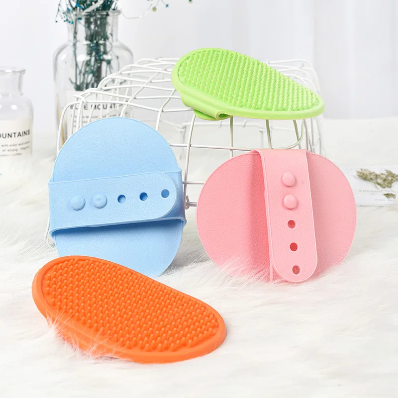 Pet Cleaning Supplies Bath Brush Combing Hair Dogs and Cats Combs Cleaning Brushes Cat Massage Comb Silicone Gloves
Pet Cleaning Supplies Bath Brush Combing Hair Dogs and Cats Combs Cleaning Brushes Cat Massage Comb Silicone Gloves