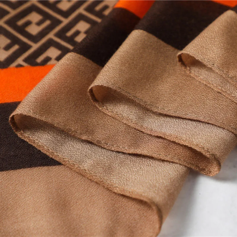 2020 New Luxury Autumn And Winter Fashion Shawl Winter Thickened Warm Fashion Wild Scarf Letter F Cotton And Linen Scarf 
2020 New Luxury Autumn And Winter Fashion Shawl Winter Thickened Warm Fashion Wild Scarf Letter F Cotton And Linen Scarf