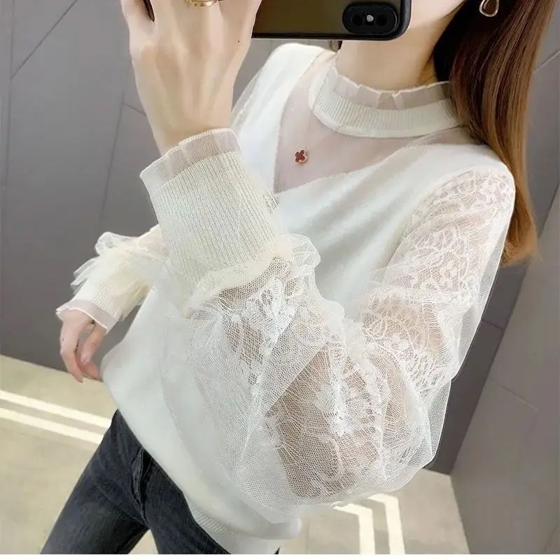 Women's new lace sweater hollow out coat women's spring and summer round neck top loose sweater thin 
Women's new lace sweater hollow out coat women's spring and summer round neck top loose sweater thin