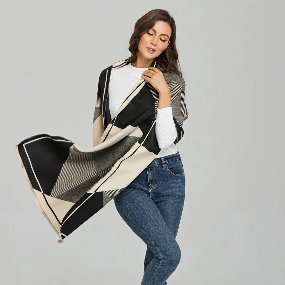 2021 New Autumn and Winter Scarf European and American Fashion Simple Geometric Scarf Imitating Cashmere To Keep Warm and Cold
2021 New Autumn and Winter Scarf European and American Fashion Simple Geometric Scarf Imitating Cashmere To Keep Warm and Cold