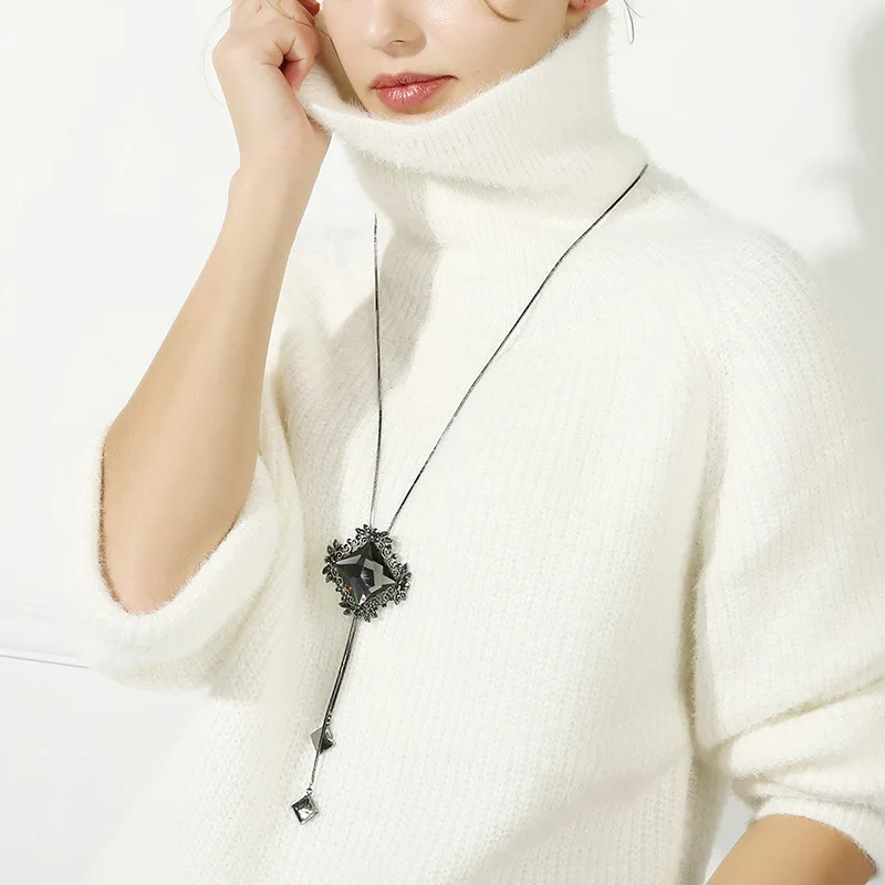 Fashion Female Winter Clothing Accessories Jewelry High Quality Luxury Square Black Crystal Pendant Women Long Necklace Vintage
Fashion Female Winter Clothing Accessories Jewelry High Quality Luxury Square Black Crystal Pendant Women Long Necklace Vintage
