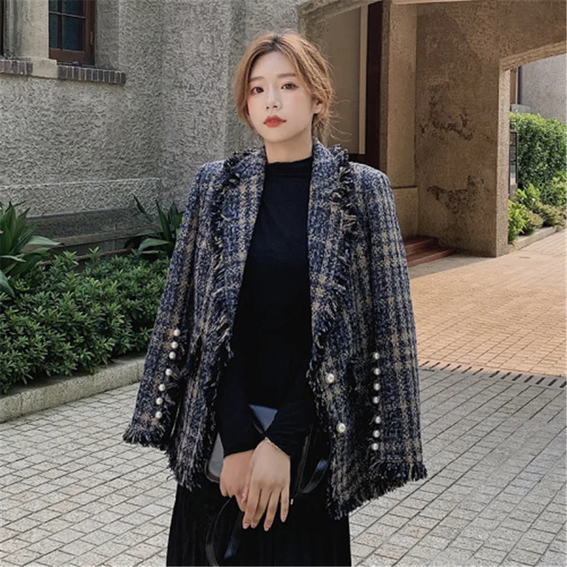 2021 Autumn Winter Women Grace Lapel Tassels Jacket Coats Fashion Plaid Nail Bead Long Sleeves Coat OL Woman Casual Jacket Coat
2021 Autumn Winter Women Grace Lapel Tassels Jacket Coats Fashion Plaid Nail Bead Long Sleeves Coat OL Woman Casual Jacket Coat
