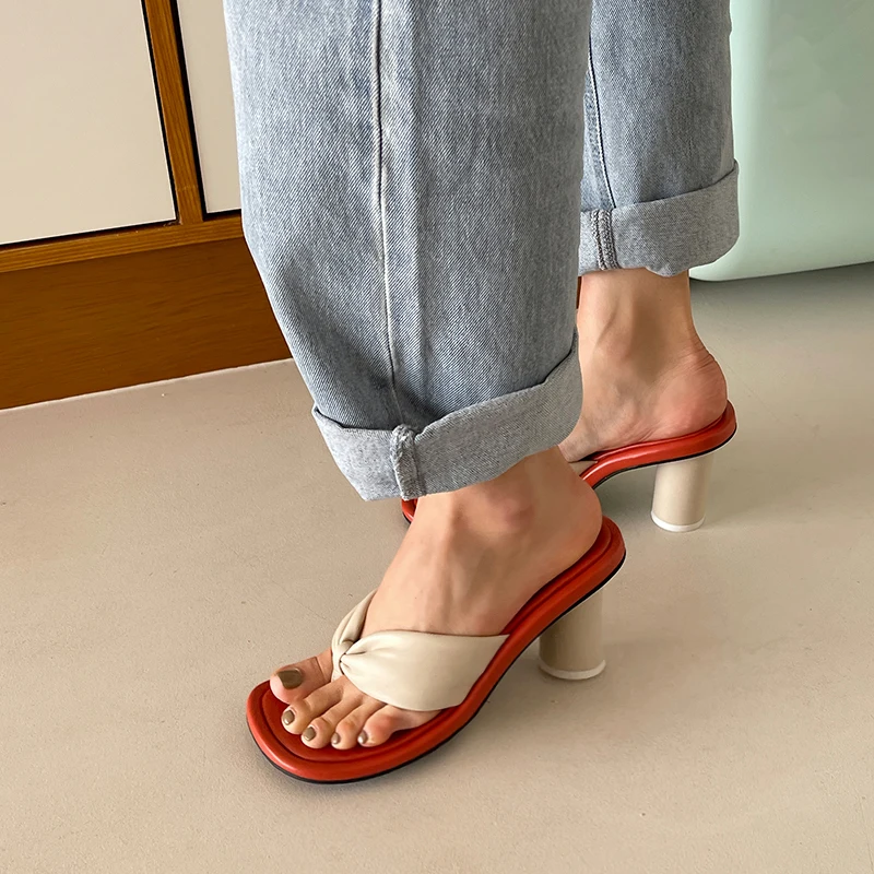 2021 Summer Hot Sell Women Slippers Genuine Leather Beach Indoor Outdoor Party Shoes Sexy High Heels Sandals
2021 Summer Hot Sell Women Slippers Genuine Leather Beach Indoor Outdoor Party Shoes Sexy High Heels Sandals