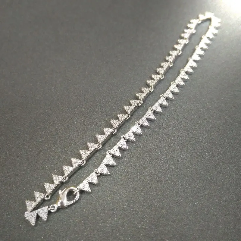 Morocc silver S925 Silver Anklet July new Silver Triangle Anklet women's fashion banquet personality punk style
Morocc silver S925 Silver Anklet July new Silver Triangle Anklet women's fashion banquet personality punk style