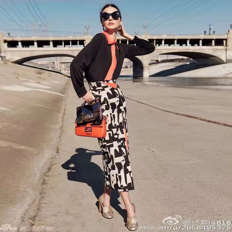Women'S Sets High-Quality Runway Spring New Patchwork Shirt Tops And Printed Slim-Fit Skirts Fashion Party Two-Piece Suit
Women'S Sets High-Quality Runway Spring New Patchwork Shirt Tops And Printed Slim-Fit Skirts Fashion Party Two-Piece Suit