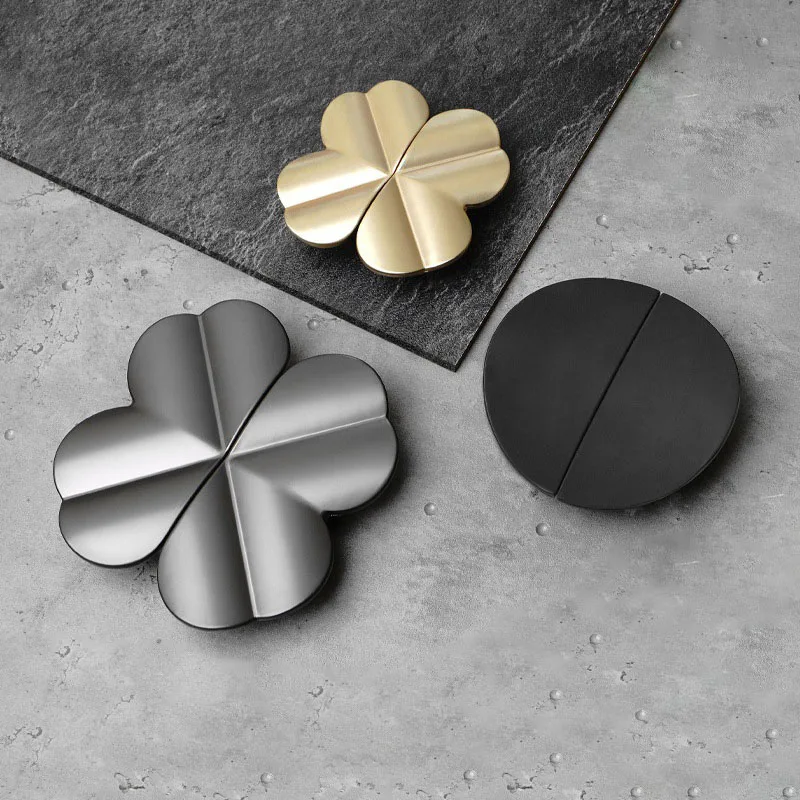 Four Leaf Clover Shape/Creative Zinc Alloy God Door Knob European Drawer Pulls Kitchen Cabinet Handles for Furniture
Four Leaf Clover Shape/Creative Zinc Alloy God Door Knob European Drawer Pulls Kitchen Cabinet Handles for Furniture