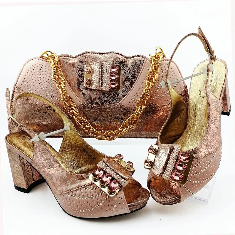 Wonderful Pink Shoes With Bag African High Heel Pump Shoes And Handbag Set MM11004 Heel Height 8.5CM
Wonderful Pink Shoes With Bag African High Heel Pump Shoes And Handbag Set MM11004 Heel Height 8.5CM