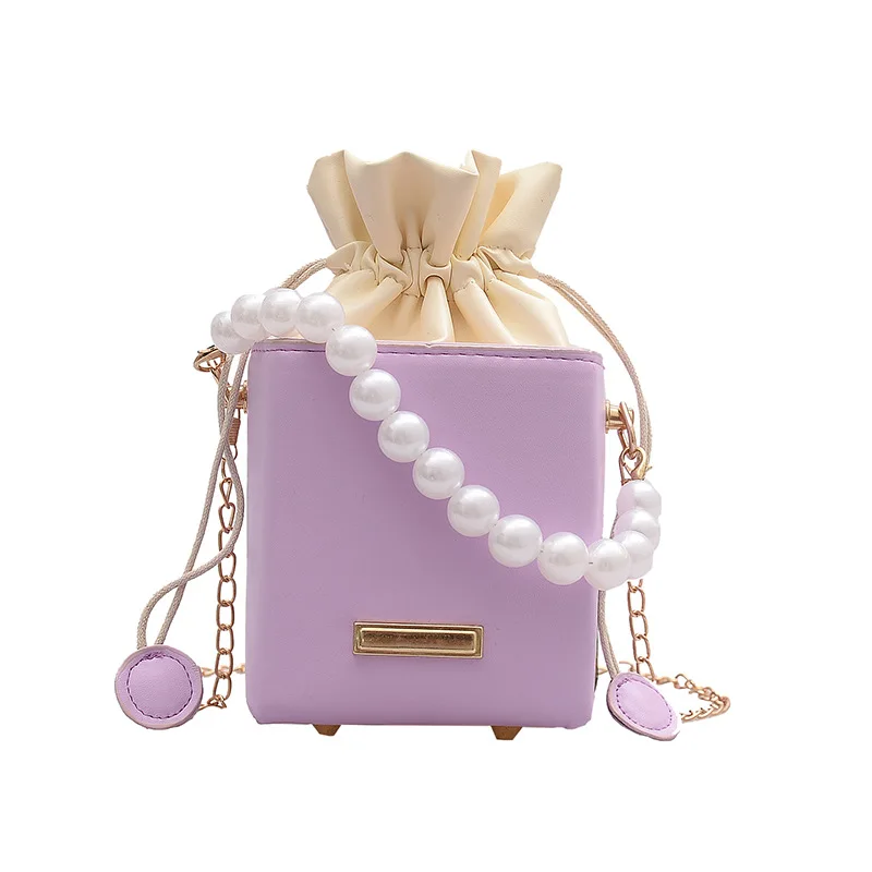 Qyahlybz band summer fashion pearl chain women's small handbag mini luxury designer handbag ladies crossbody bags
Qyahlybz band summer fashion pearl chain women's small handbag mini luxury designer handbag ladies crossbody bags