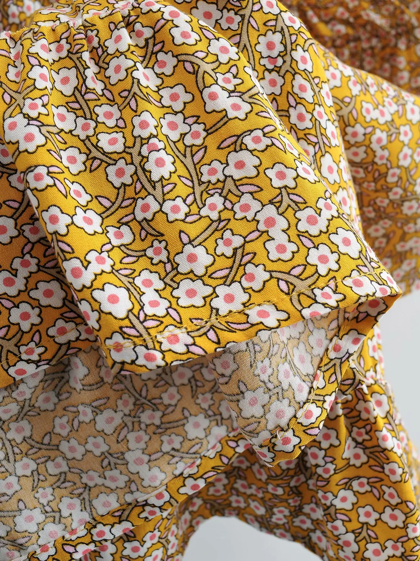 Women V-neck Short-sleeved Waisted Floral Print Dress Vintage Fresh Stitching Chic Female Mini Dresses Vestidos 
Women V-neck Short-sleeved Waisted Floral Print Dress Vintage Fresh Stitching Chic Female Mini Dresses Vestidos