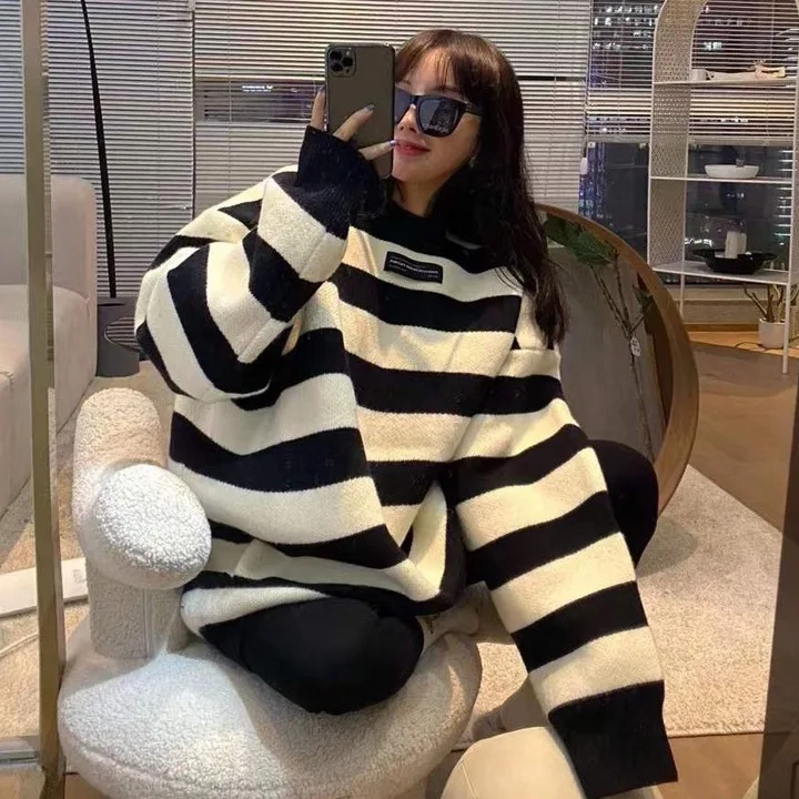 Women's sweater 2021 autumn and winter new fashion small label loose Korean version of thick warm striped sweater women
Women's sweater 2021 autumn and winter new fashion small label loose Korean version of thick warm striped sweater women