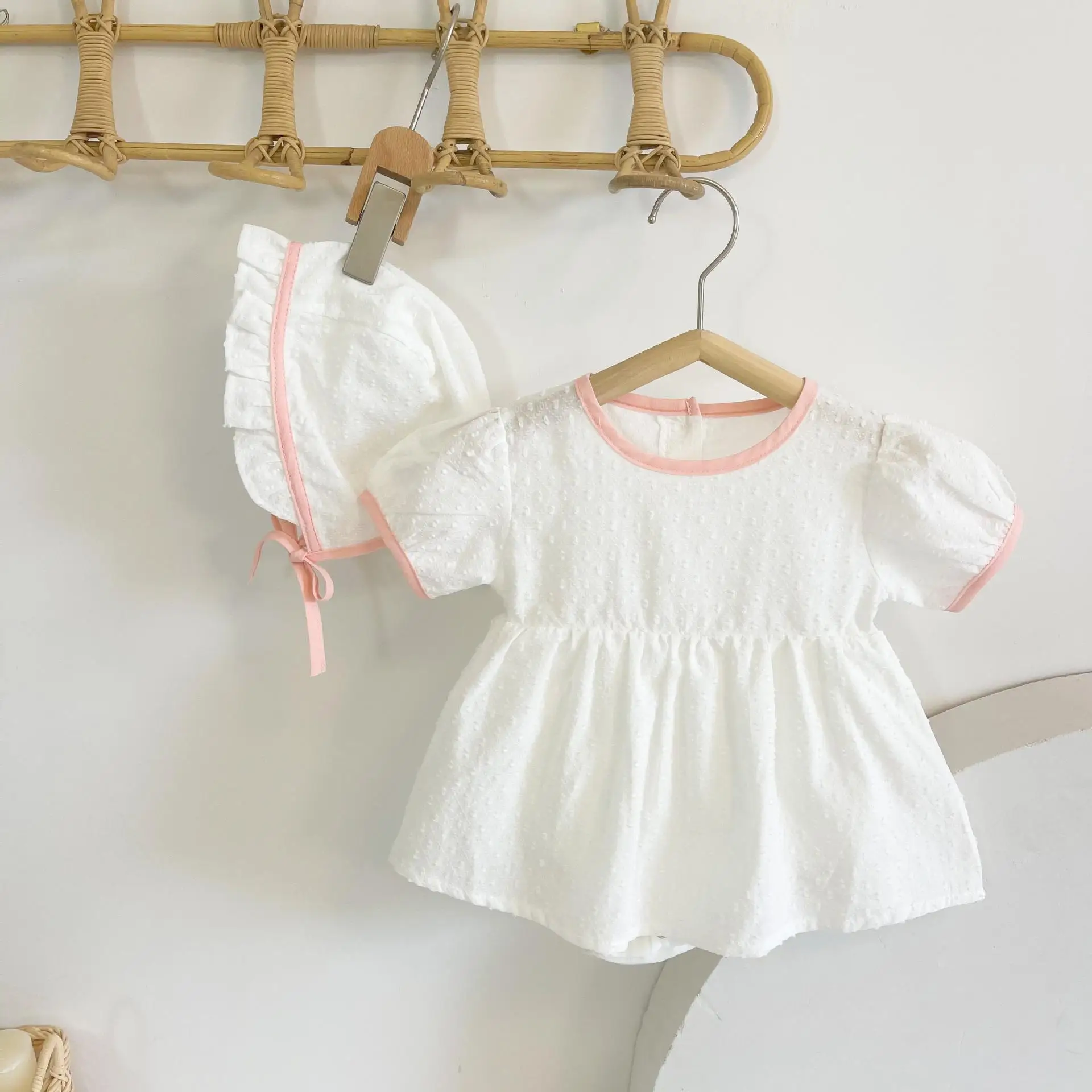 Brand Children's Clothing Summer New Baby Girl Short Sleeve Skirt One Piece Baby Bag Fart Clothes Hooded Suit
Brand Children's Clothing Summer New Baby Girl Short Sleeve Skirt One Piece Baby Bag Fart Clothes Hooded Suit