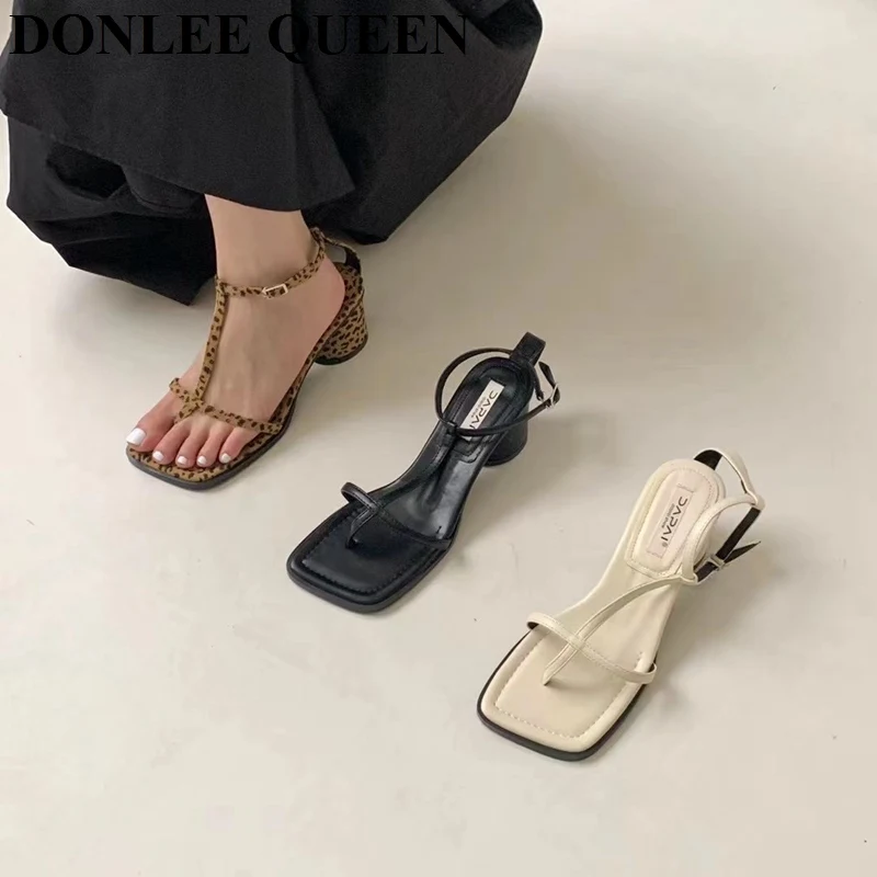 2021 Fashion Leopard Sandals Brand Narrow Band Gladiator Shoe Women Round High Heel Square Toe Casual Ankle Strap Sandalia Mujer
2021 Fashion Leopard Sandals Brand Narrow Band Gladiator Shoe Women Round High Heel Square Toe Casual Ankle Strap Sandalia Mujer