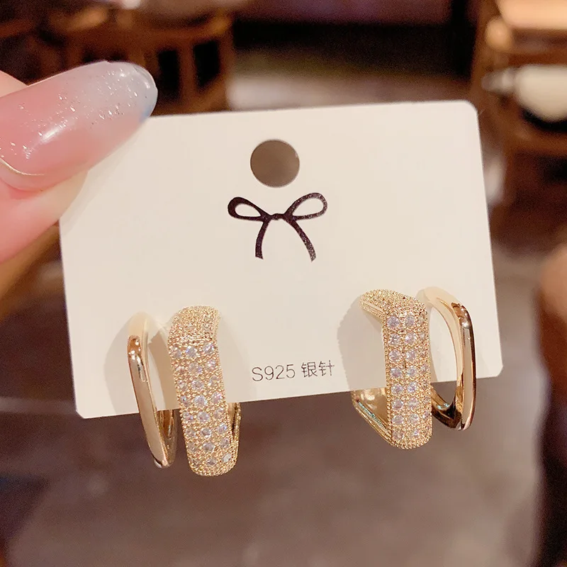 High Sense Double Layer Micro Inlaid Earrings Women's Fashion Light Luxury Celebrity Style Earrings
High Sense Double Layer Micro Inlaid Earrings Women's Fashion Light Luxury Celebrity Style Earrings