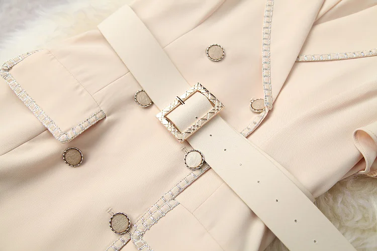 European and American women's clothing spring 2021 new Lotus leaf sleeve Fashionable double-breasted belted fishtail dress
European and American women's clothing spring 2021 new Lotus leaf sleeve Fashionable double-breasted belted fishtail dress