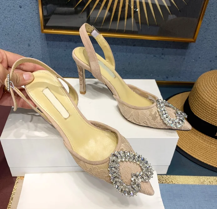 Peach heart crystal buckle embellished high heels mesh gauze simple and elegant pointed toe French high-heeled sandals women
Peach heart crystal buckle embellished high heels mesh gauze simple and elegant pointed toe French high-heeled sandals women