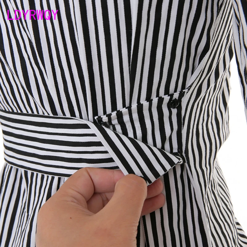 Spring new striped long female slimming lace-up wild bottoming dress Knee-Length Button Office Lady Polyester
Spring new striped long female slimming lace-up wild bottoming dress Knee-Length Button Office Lady Polyester