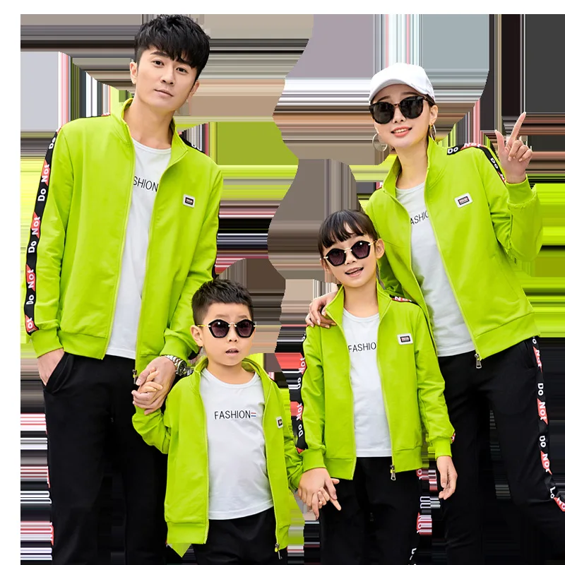 Parent-Child Matching Outfit Spring and Autumn New Fashion the Whole Family Spring Three-Piece Family Suit
Parent-Child Matching Outfit Spring and Autumn New Fashion the Whole Family Spring Three-Piece Family Suit