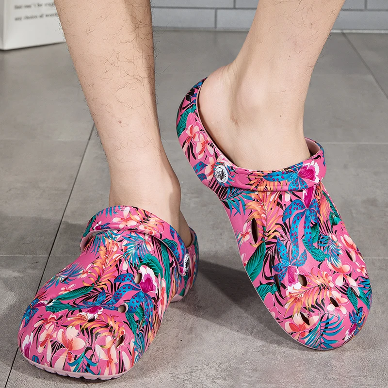 2021 Summer Women Sandals female Beach Crocse EVA Shoes Lightweight outdoor slipper Flat Unisex Colorful Shoe Sandal Big Size 47
2021 Summer Women Sandals female Beach Crocse EVA Shoes Lightweight outdoor slipper Flat Unisex Colorful Shoe Sandal Big Size 47