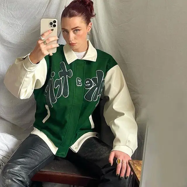 Women Vintage Baseball Varsity Jacket PU Leather Splice Letter Towel Embroidery Jackets Casual Oversized Coat Streetwear Unisex
Women Vintage Baseball Varsity Jacket PU Leather Splice Letter Towel Embroidery Jackets Casual Oversized Coat Streetwear Unisex