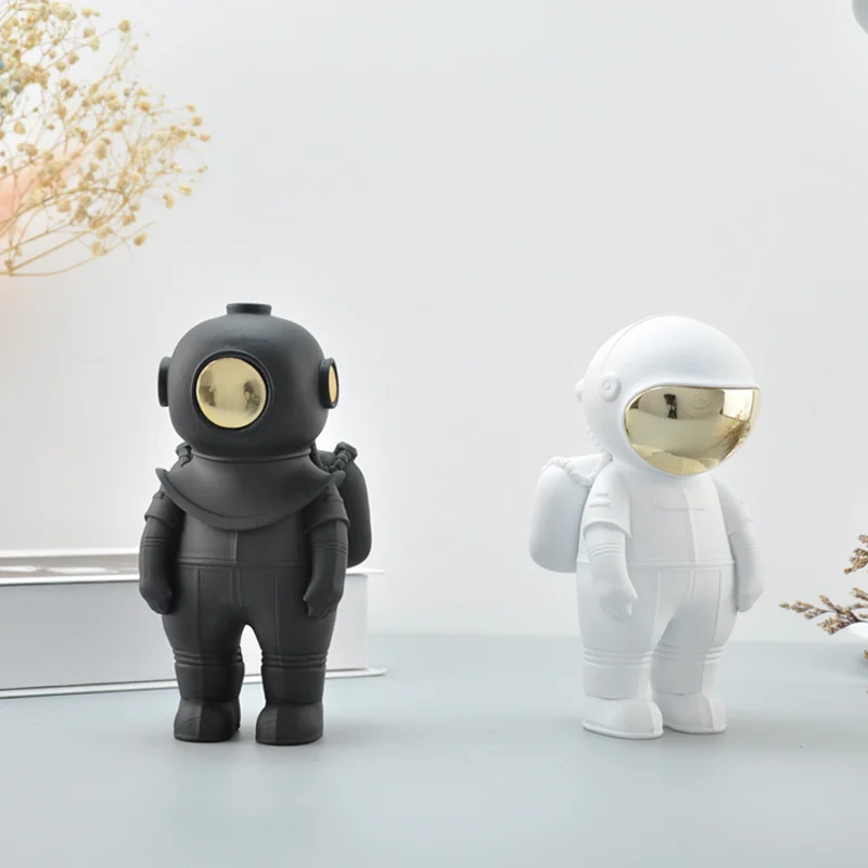 Resin Craftwork Astronaut Model Sculpture Space Man Creative Cosmonaut Statue Fashion Northern Europe Home Decorations
Resin Craftwork Astronaut Model Sculpture Space Man Creative Cosmonaut Statue Fashion Northern Europe Home Decorations
