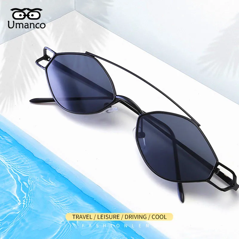 Umanco 2021 New Design Diamond Hollow Sunglasses For Women Men Alloy Frame AC Lens Fashion Brand Beach Travel Accessories Gifts
Umanco 2021 New Design Diamond Hollow Sunglasses For Women Men Alloy Frame AC Lens Fashion Brand Beach Travel Accessories Gifts