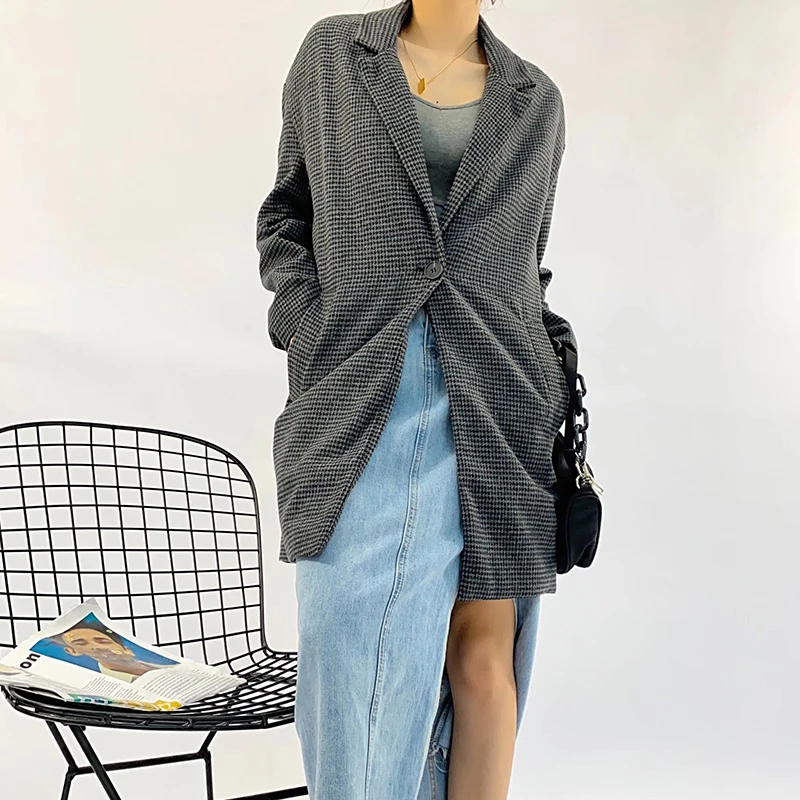Uniera 2021 Za women's autumn and winter woolen coat new coat small man woolen medium long loose long sleeve top fashion
Uniera 2021 Za women's autumn and winter woolen coat new coat small man woolen medium long loose long sleeve top fashion