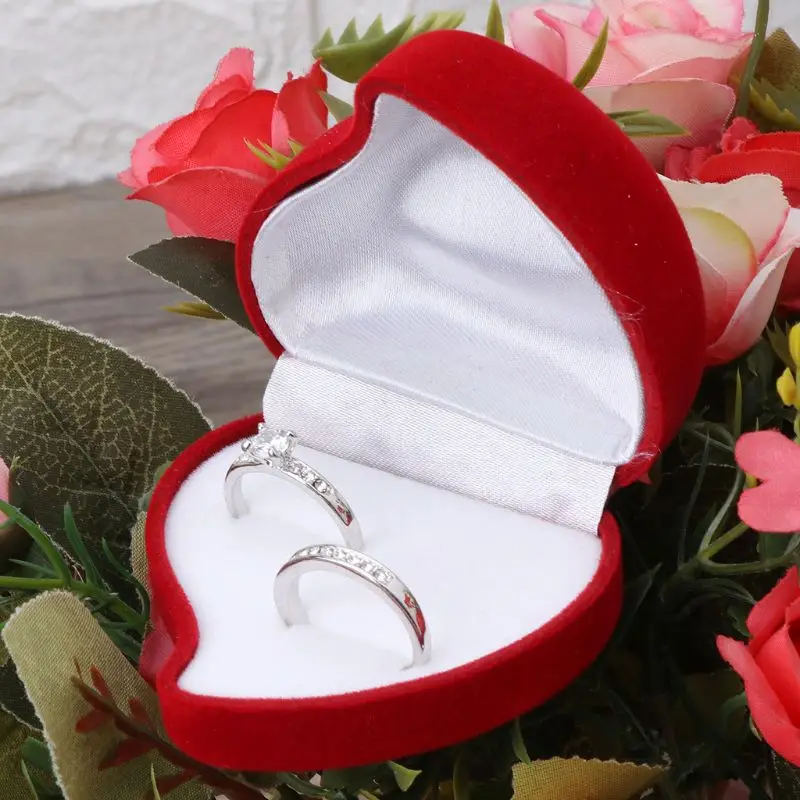Double Wedding Rings Box Velvet Heart Shape Red Rose Flower Box Jewelry Display P9YF
Double Wedding Rings Box Velvet Heart Shape Red Rose Flower Box Jewelry Display P9YF