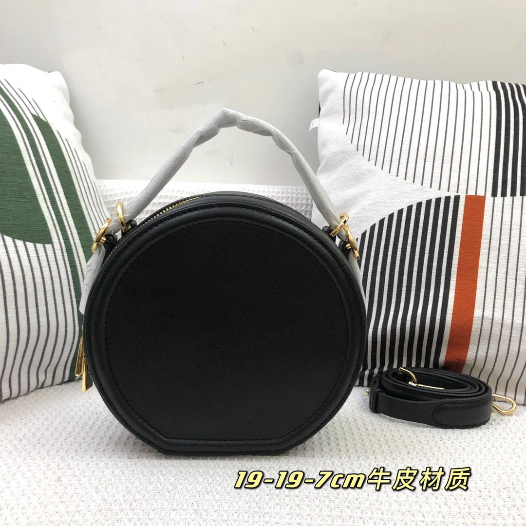 2021 New Nylon Foldable Travel Bags Unisex Large Capacity Bag Luggage Women WaterProof Handbags Men Travel Bags Free Shipping
2021 New Nylon Foldable Travel Bags Unisex Large Capacity Bag Luggage Women WaterProof Handbags Men Travel Bags Free Shipping