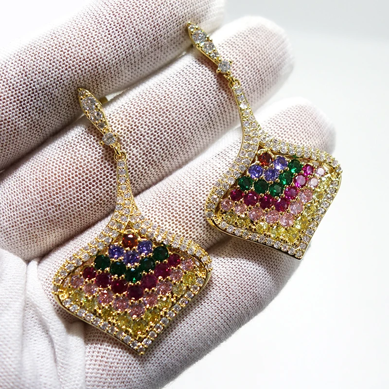 Trendy Geometric leaf shape Drop Earring For Women Wedding Cubic Zirconia Dubai Bridal Earrings Costume Jewelry Summer Party
Trendy Geometric leaf shape Drop Earring For Women Wedding Cubic Zirconia Dubai Bridal Earrings Costume Jewelry Summer Party