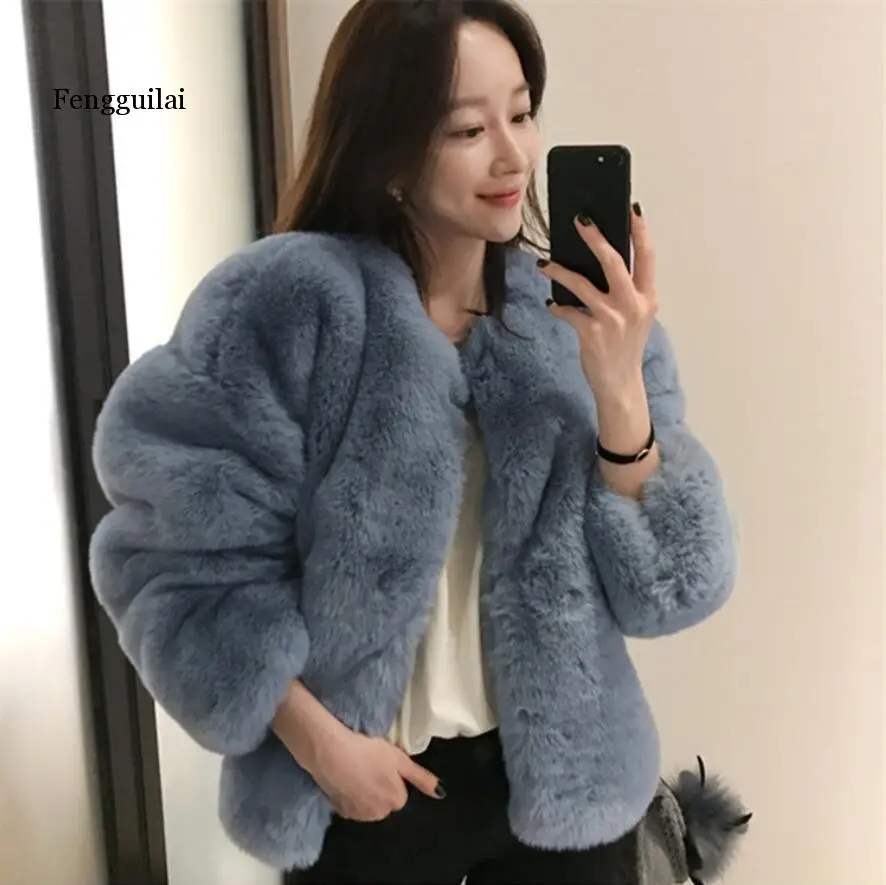 High Quality Female Imitation rabbit fur winter Hot Blue New Woman Faux Fur oat Top soft thick Fashion Faux Fur Coat
High Quality Female Imitation rabbit fur winter Hot Blue New Woman Faux Fur oat Top soft thick Fashion Faux Fur Coat
