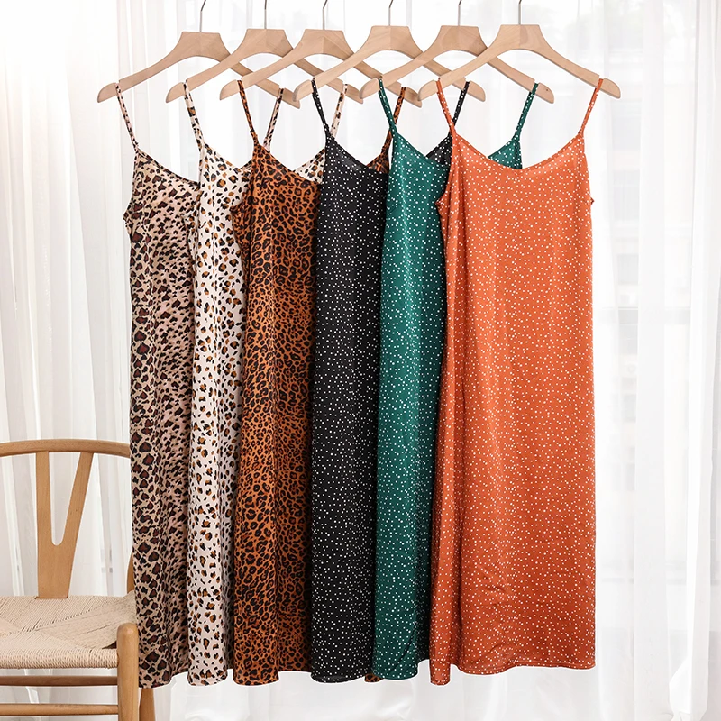 2021 Spring Summer Women Satin Dress party Luxury Shiny Sundress Imitation Silk Dress Size S-4XL
2021 Spring Summer Women Satin Dress party Luxury Shiny Sundress Imitation Silk Dress Size S-4XL