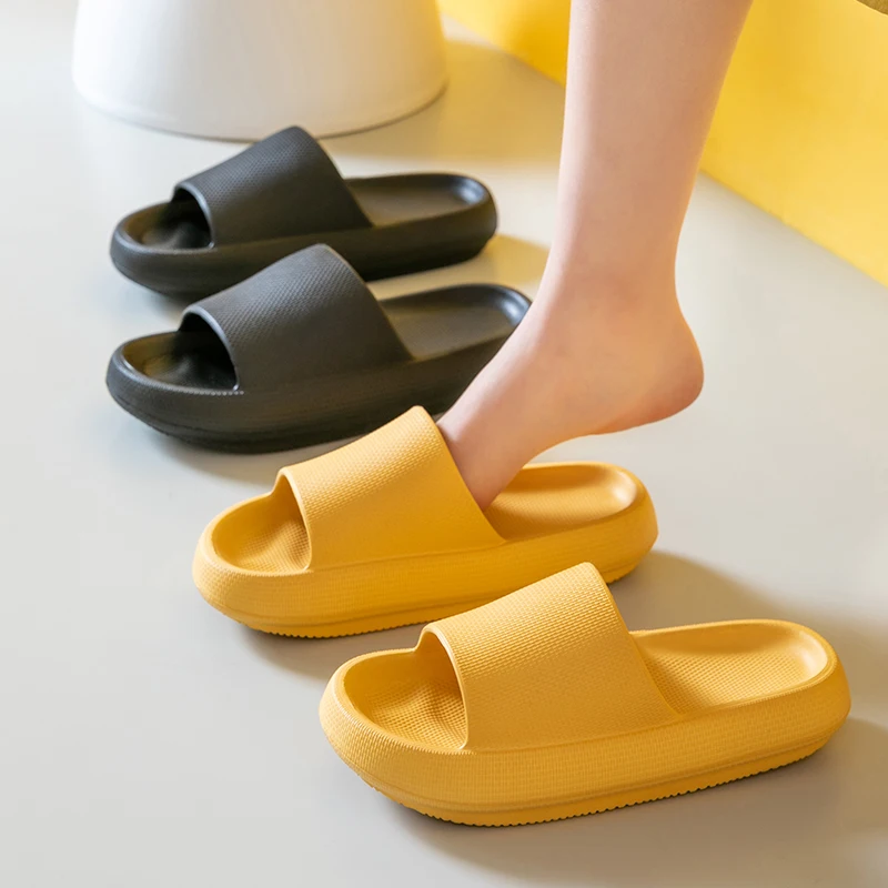 Bathroom Non-slip Slippers Fashion Thick Sole Soft EVA Indoor Slide Sandals Casual Beach Unisex Platform Men Women Home Shoes 
Bathroom Non-slip Slippers Fashion Thick Sole Soft EVA Indoor Slide Sandals Casual Beach Unisex Platform Men Women Home Shoes