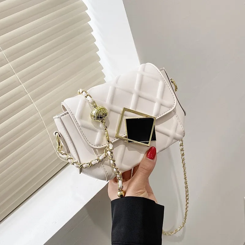 2021 summer new fashion trend ladies messenger bag wind rhombus handbag small golden ball chain bag messenger shoulder bag
2021 summer new fashion trend ladies messenger bag wind rhombus handbag small golden ball chain bag messenger shoulder bag
