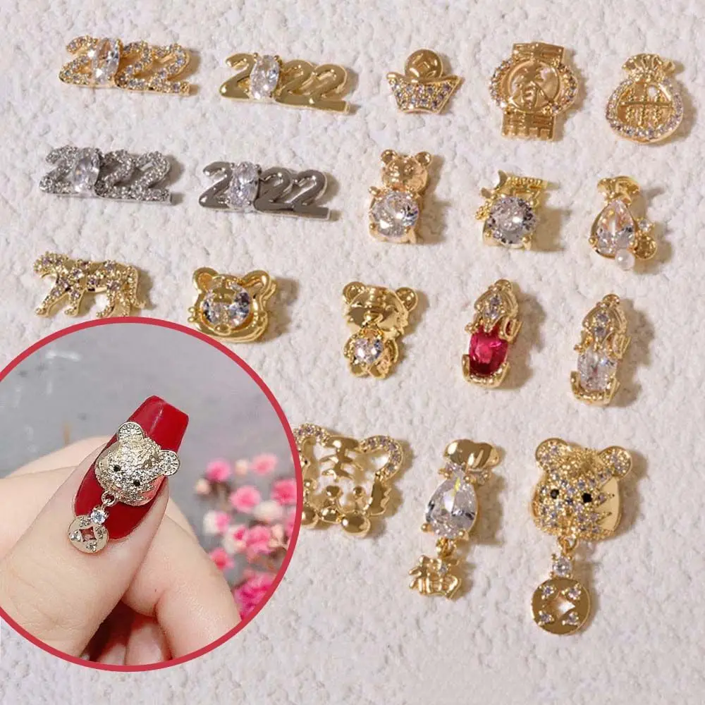 New Year Nail Art Rhinestone Jewelry 2022 Year of the Tiger Zodiac Pendant Luxury Zircon Tiger Blessing Nail Decoration
New Year Nail Art Rhinestone Jewelry 2022 Year of the Tiger Zodiac Pendant Luxury Zircon Tiger Blessing Nail Decoration