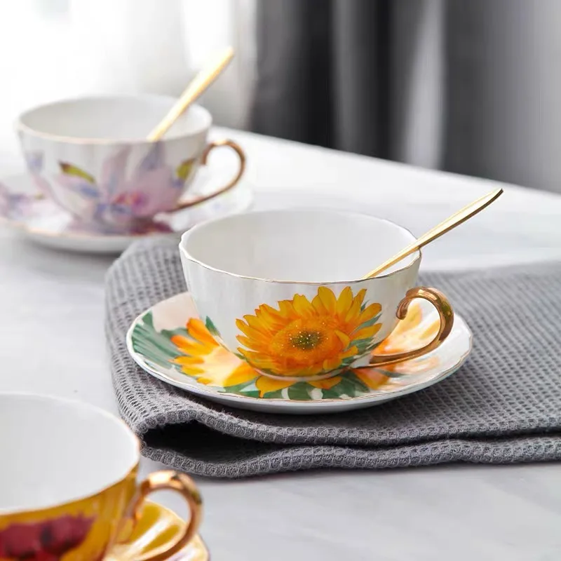 Ceramic Coffee Cup Tea Set With Retro Drinkware Sun Flower Tea Mugs Cup for coffee Latte turkish cups for tea beautiful tea set
Ceramic Coffee Cup Tea Set With Retro Drinkware Sun Flower Tea Mugs Cup for coffee Latte turkish cups for tea beautiful tea set