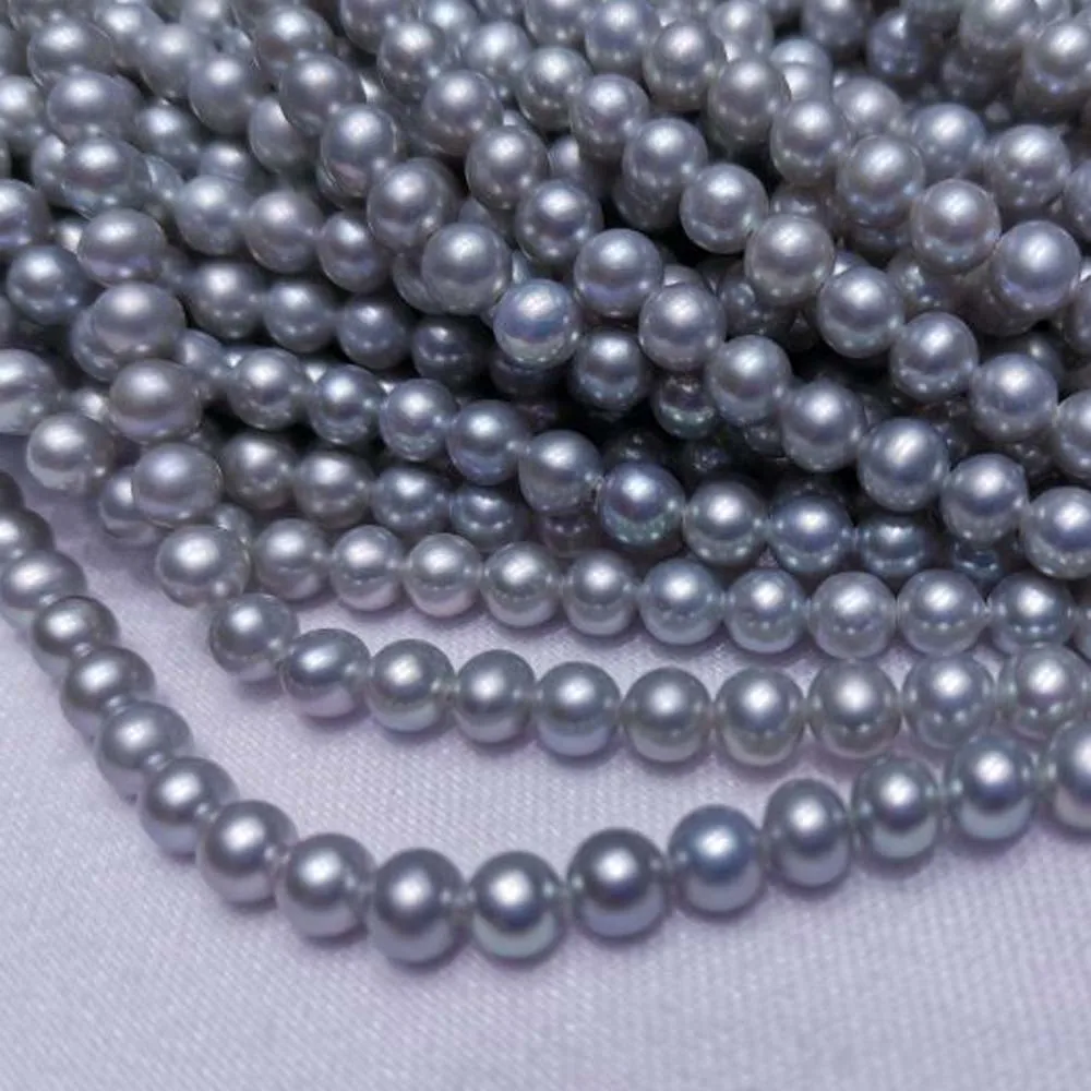 AAA Freshwater Wholesale High Quality Pearl 5 Strands per Lot 4-5mm Near Round Gray Pearl Loose Beads for Handmade DIY Jewlry
AAA Freshwater Wholesale High Quality Pearl 5 Strands per Lot 4-5mm Near Round Gray Pearl Loose Beads for Handmade DIY Jewlry