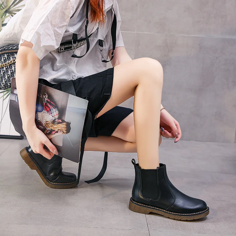 Новинка 2022, Ботинки Martin, модные женские кожаные ботинки, европейские и американские осенне-зимние ботинки, дышащие ботинки на плоской подош...
Новинка 2022, Ботинки Martin, модные женские кожаные ботинки, европейские и американские осенне-зимние ботинки, дышащие ботинки на плоской подош...