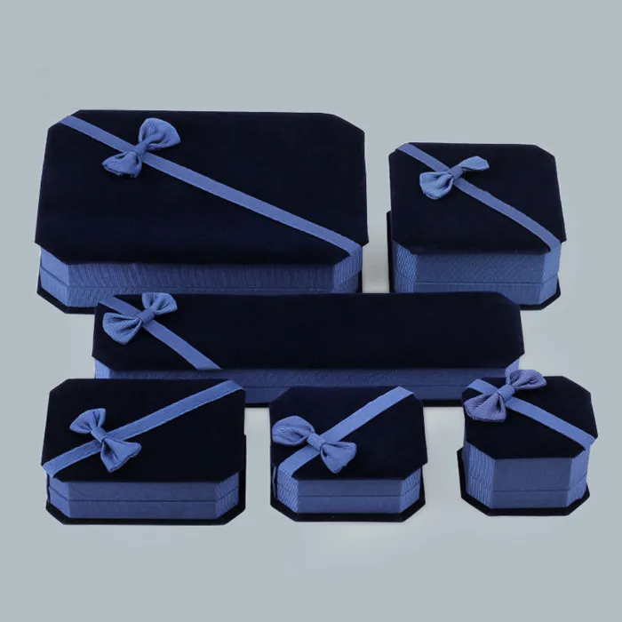 100PCS/LOT Accept Customized LOGO Blue Velet Jewelry Box With Ribbon Bow Ring Necklace Display Box
100PCS/LOT Accept Customized LOGO Blue Velet Jewelry Box With Ribbon Bow Ring Necklace Display Box