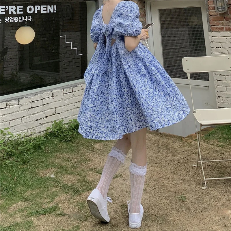 Floral Dress One Piece Sexy Backless Bandage Vintage Chic Print Mini Women Dress Korean Sweet Fashion Summer Short Sleeve Dress
Floral Dress One Piece Sexy Backless Bandage Vintage Chic Print Mini Women Dress Korean Sweet Fashion Summer Short Sleeve Dress