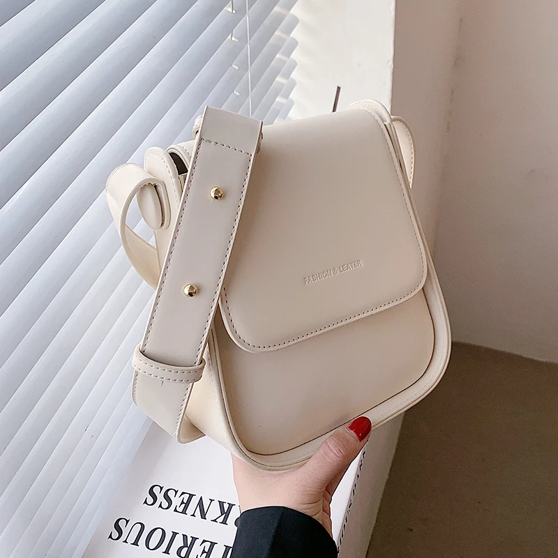 New popular solid color shoulder bag women's casual fashion trend wild high-quality texture white messenger bag 2021
New popular solid color shoulder bag women's casual fashion trend wild high-quality texture white messenger bag 2021