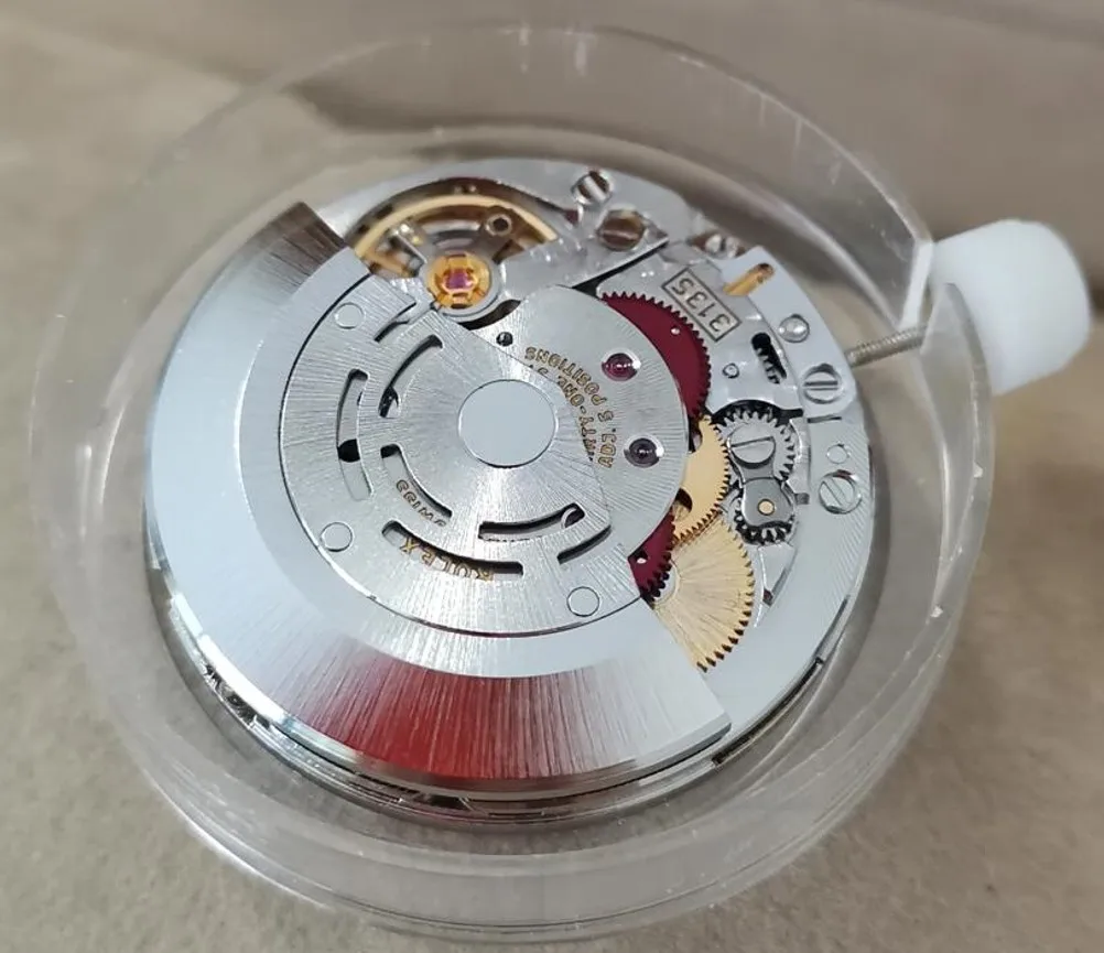 New Clone Replacement For ETA 3135 movement automatic mechanical movement men watch clock movement Replacement Accessories R3135
New Clone Replacement For ETA 3135 movement automatic mechanical movement men watch clock movement Replacement Accessories R3135