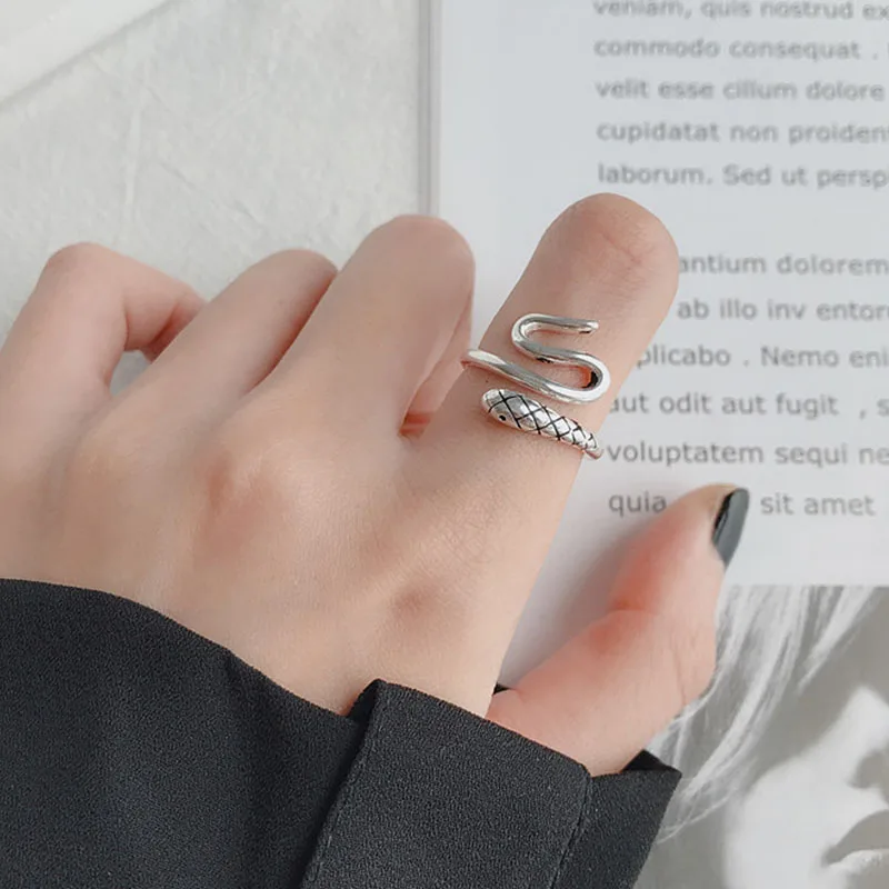 925 Sterling Silver Snake-Shaped Rings For Women Retro Simple Open Ring Korean Hot Sell Accessories Peacock Fashion Jewelry 2021
925 Sterling Silver Snake-Shaped Rings For Women Retro Simple Open Ring Korean Hot Sell Accessories Peacock Fashion Jewelry 2021