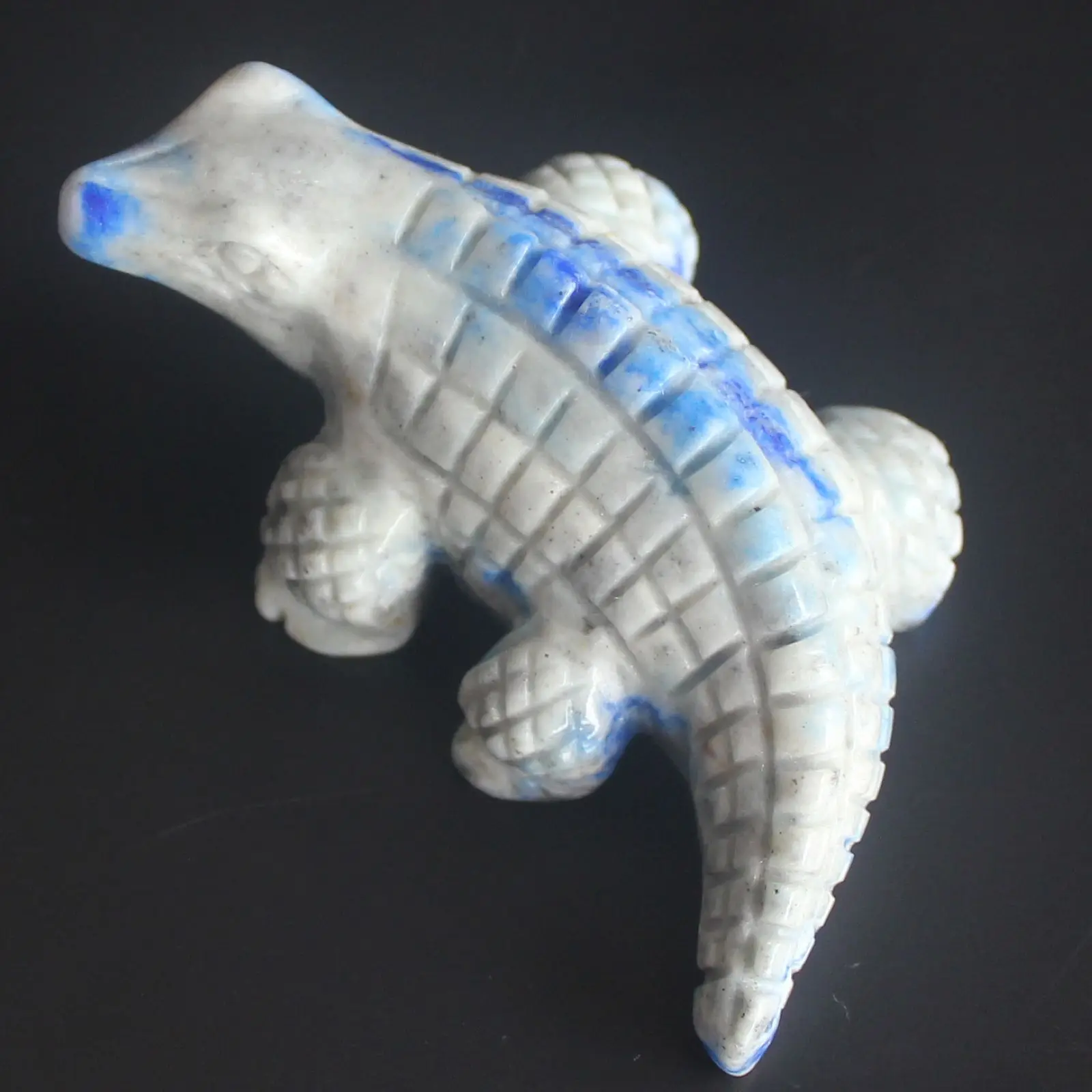 2.6'' Hand Carved gemstone Lapis crocodilian Animal Figurine Animal Carving 
2.6'' Hand Carved gemstone Lapis crocodilian Animal Figurine Animal Carving