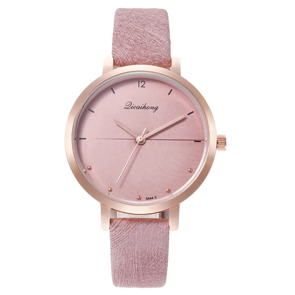 Часы женские, кварцевые с кожаным ремешком
Часы женские, кварцевые с кожаным ремешком