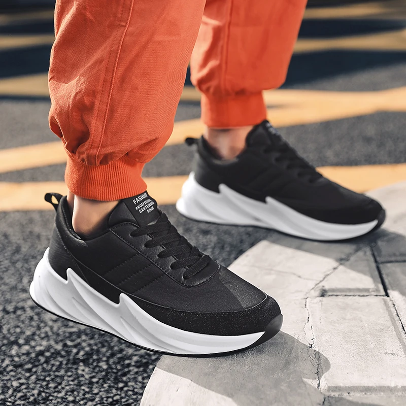 2021 Hot Sale Mens Sneakers Outdoor Sports Men Shoe Designer Running Shoes For Mens Breathable Gym Shoes Man Gray Sport Trainers 
2021 Hot Sale Mens Sneakers Outdoor Sports Men Shoe Designer Running Shoes For Mens Breathable Gym Shoes Man Gray Sport Trainers