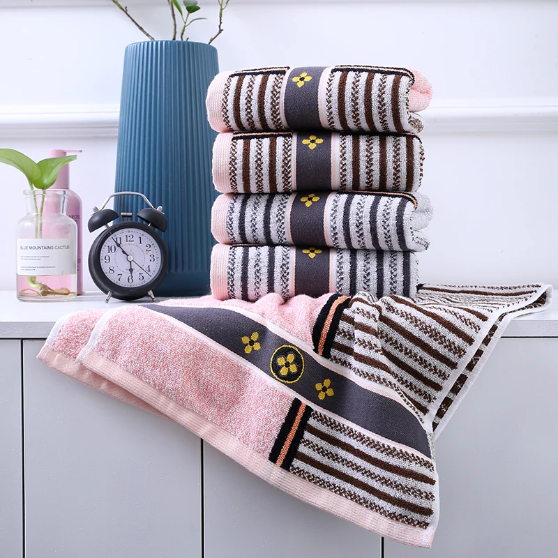 CRYSTALLOVE Pure Cotton Contrast Stitching Striped Flower Bath Towel 34*74cm Thick Absorbent Soft Outdoor Beach Towel
CRYSTALLOVE Pure Cotton Contrast Stitching Striped Flower Bath Towel 34*74cm Thick Absorbent Soft Outdoor Beach Towel