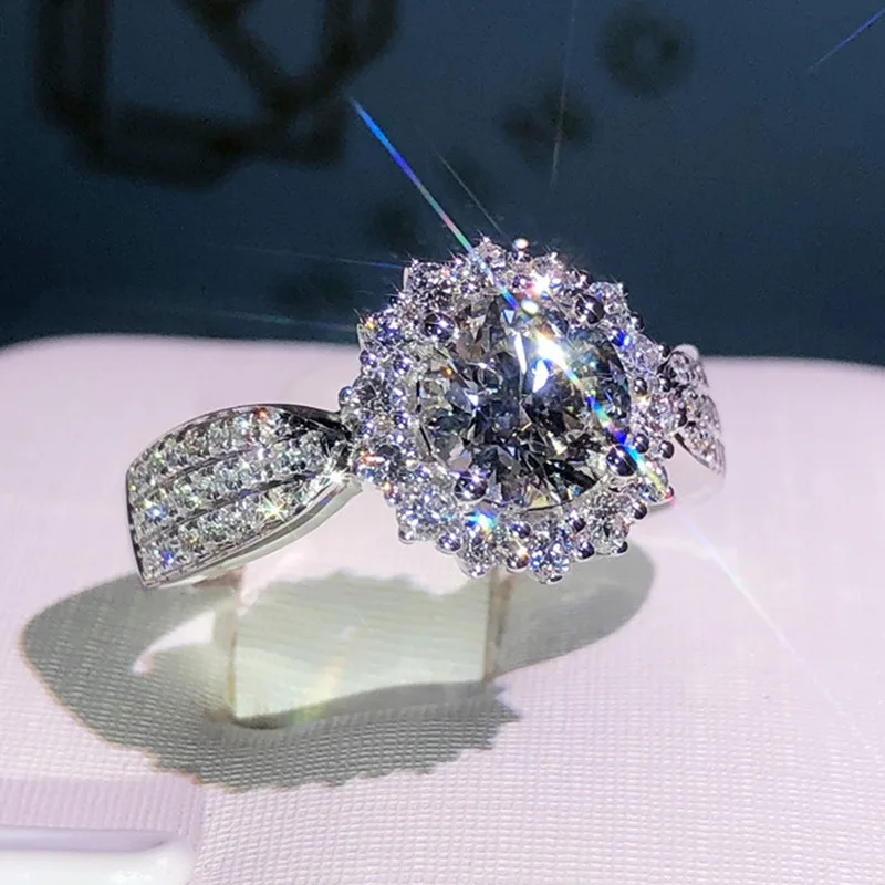 Ladies's Classic Luxury Silver Jewelry Gypsophila Zircon Ring Trendy Dainty Wedding Engagement Gifts Accessoires Proposal Rings
Ladies's Classic Luxury Silver Jewelry Gypsophila Zircon Ring Trendy Dainty Wedding Engagement Gifts Accessoires Proposal Rings