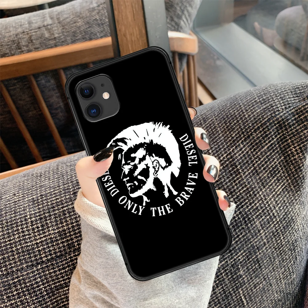 Italian Diesel Fashion Brand Phone Case Cover Hull For iphone 5 5s se 2020 6 6s 7 8 12 mini plus X XS XR 11 PRO MAX black
Italian Diesel Fashion Brand Phone Case Cover Hull For iphone 5 5s se 2020 6 6s 7 8 12 mini plus X XS XR 11 PRO MAX black