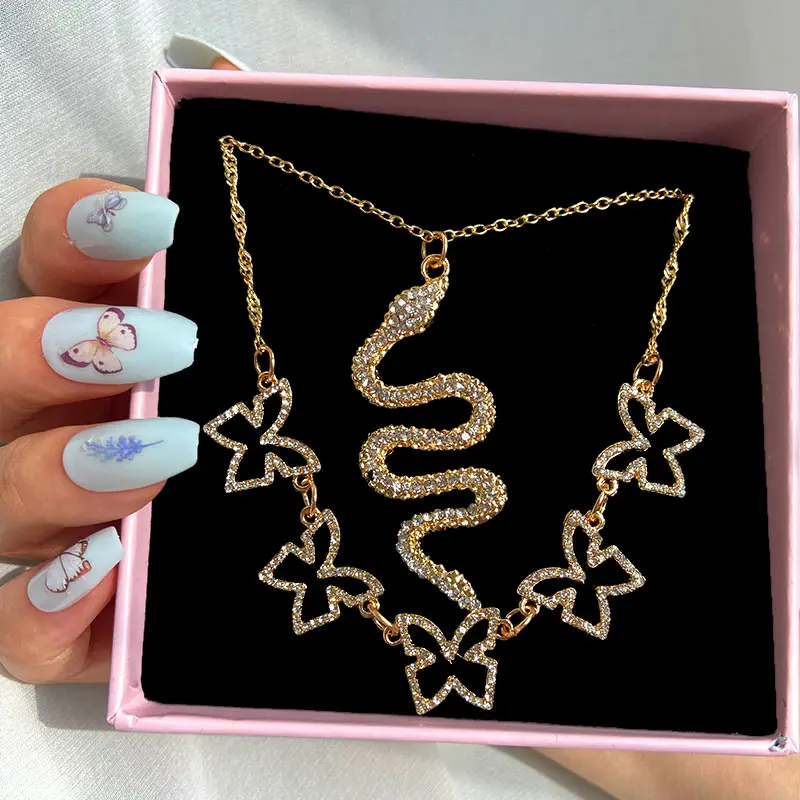 Flatfoosie New Multilayer Crystal Butterfly Letter Pendant Necklace Women Gold Color Snake Animal Long Chain Necklace Jewelry
Flatfoosie New Multilayer Crystal Butterfly Letter Pendant Necklace Women Gold Color Snake Animal Long Chain Necklace Jewelry