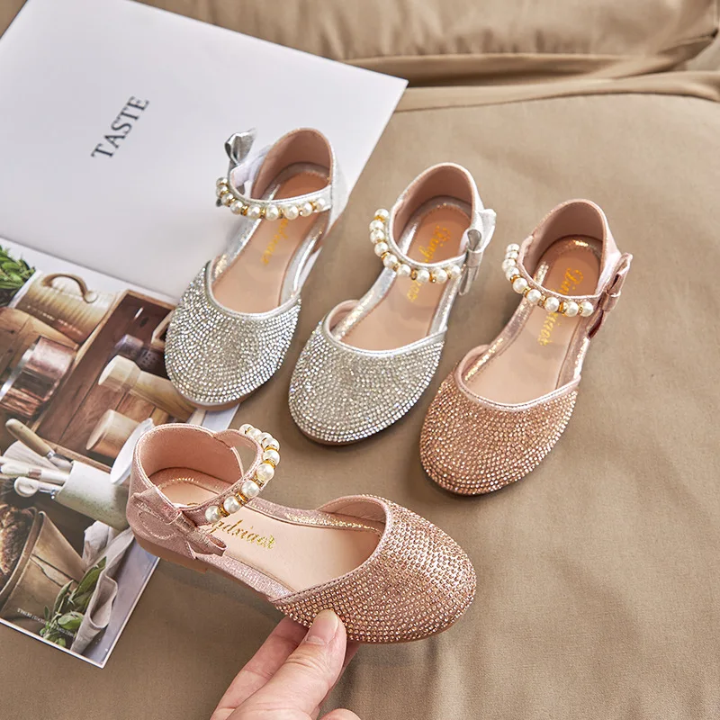 Summer Girls Rhinestone Sandals Princess Soft Flats Shoes Children's Pearl Bow Little Children Sweet Non-slip Kids Shoes E954
Summer Girls Rhinestone Sandals Princess Soft Flats Shoes Children's Pearl Bow Little Children Sweet Non-slip Kids Shoes E954